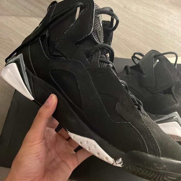 Jordan True Flight Black Cool Grey 9.5 - Picture 2 of 2